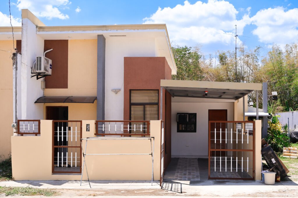 HaveninLipa offers a comfortable stay in Lipa City, perfect for travelers looking for a relaxing place after a trip from Manila.