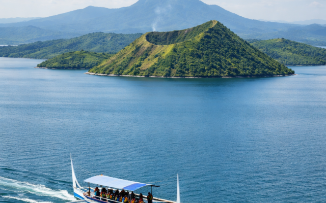 Taal Volcano Day Trip from Lipa City – 2026 Updated Guide